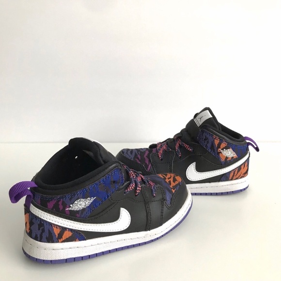 Nike Air Jordan 1 Mid SE Tiger Stripe - Picture 2 of 8